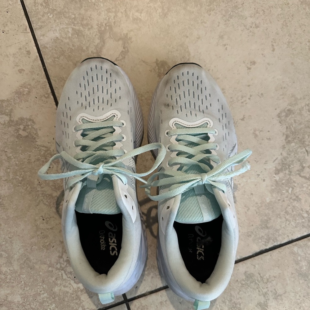 ASICS Women's Athletic Shoes - Light Seafo Green and White Gel